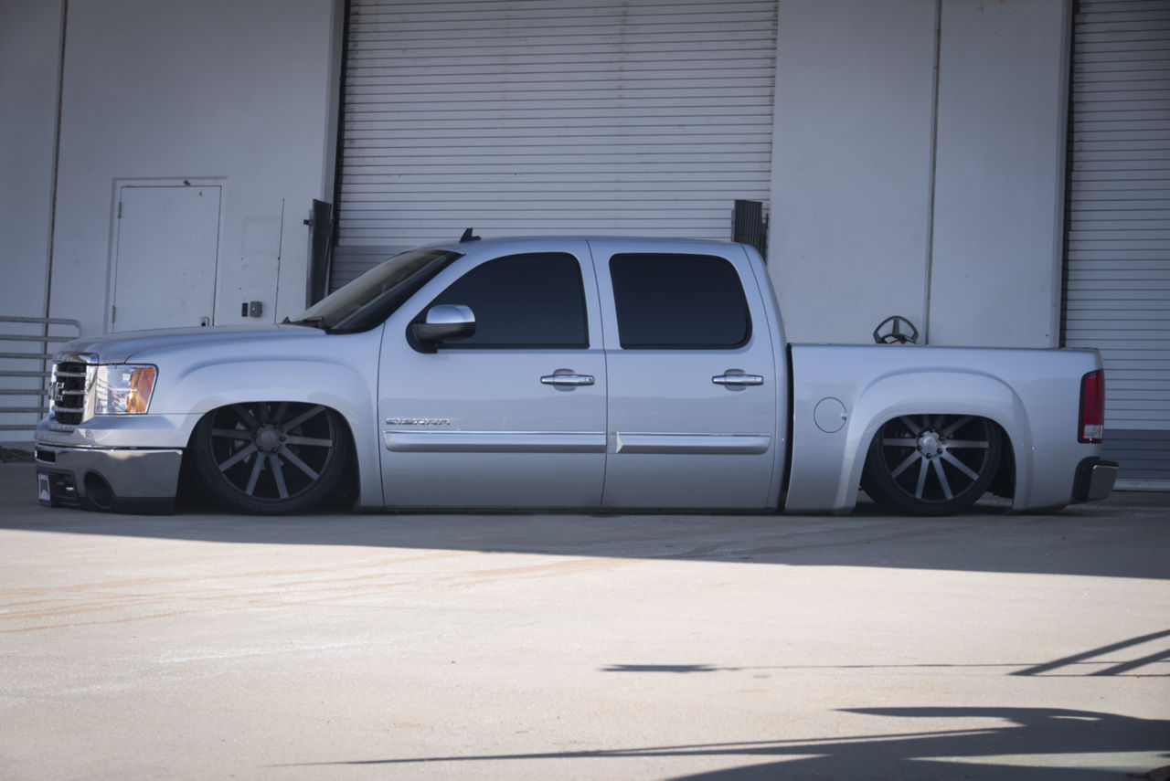 2013 GMC Sierra - DUB SHOT CALLA - Black | Wheel Pros